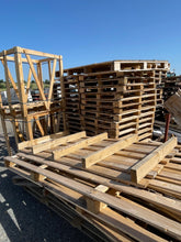 Load image into Gallery viewer, Reclaimed Pallets