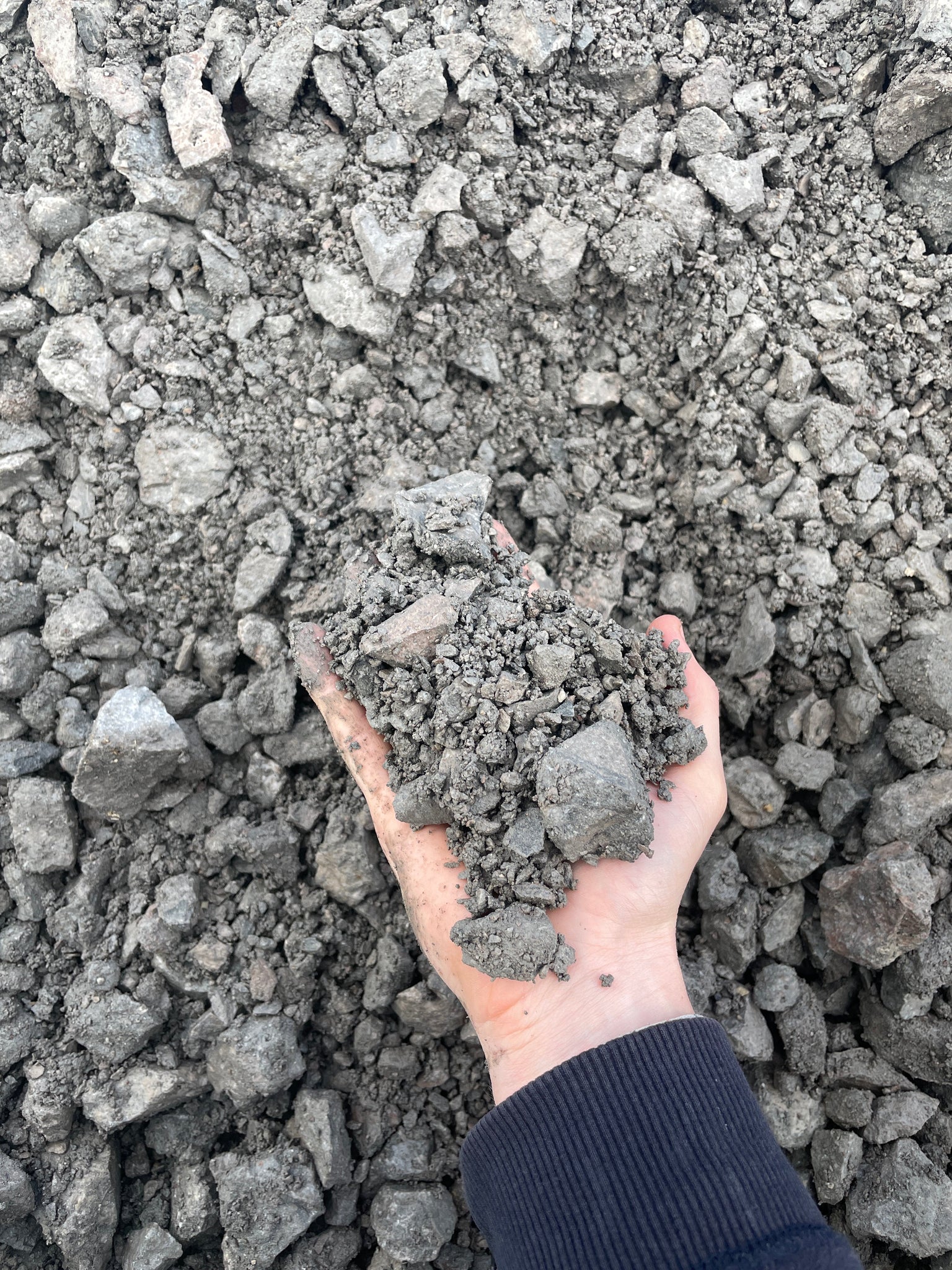 Mot Sub Base MOT Type 1 Sub Base (Loose 2 Tonne Truck Load) – Mr. Logs