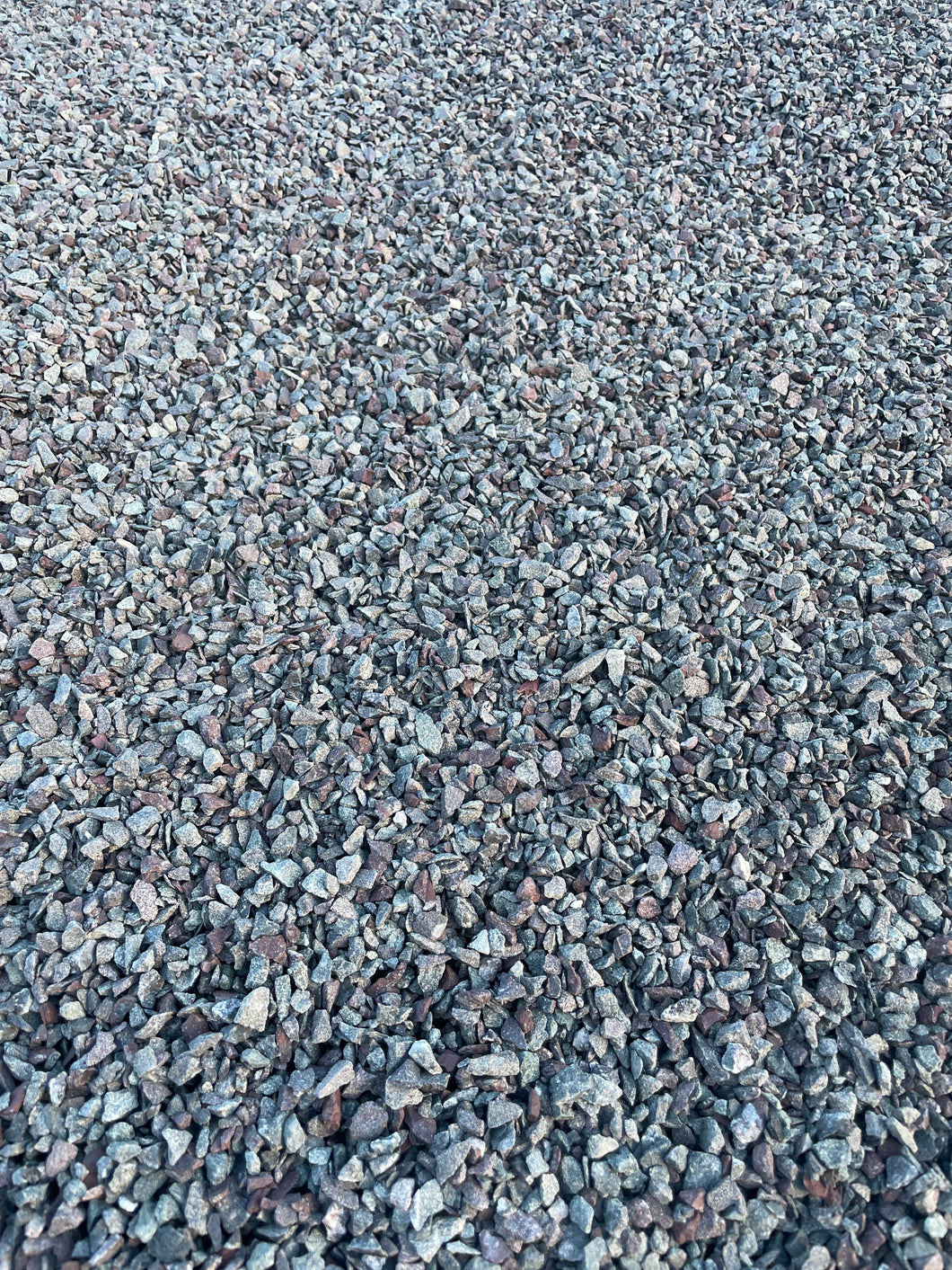 Merle Chipins 6mm Decorative Granite Chippings (Bulk Bag / 850Kg) – Mr. Logs